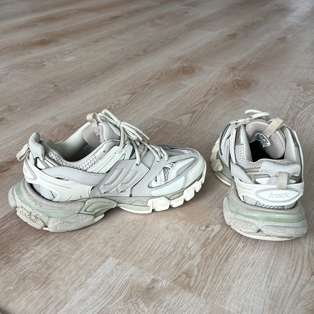 Balenciaga Track Sneakers - Picture 5 of 6